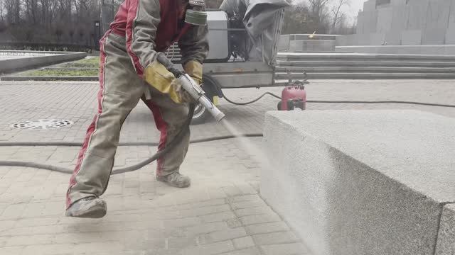 Обработка гранитного мемориала